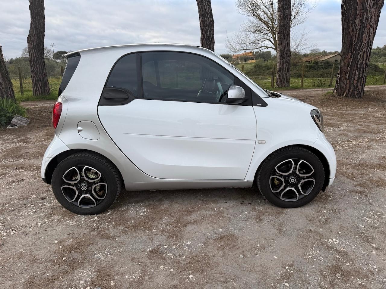 Smart ForTwo 1000 52 kW MHD coupé passion
