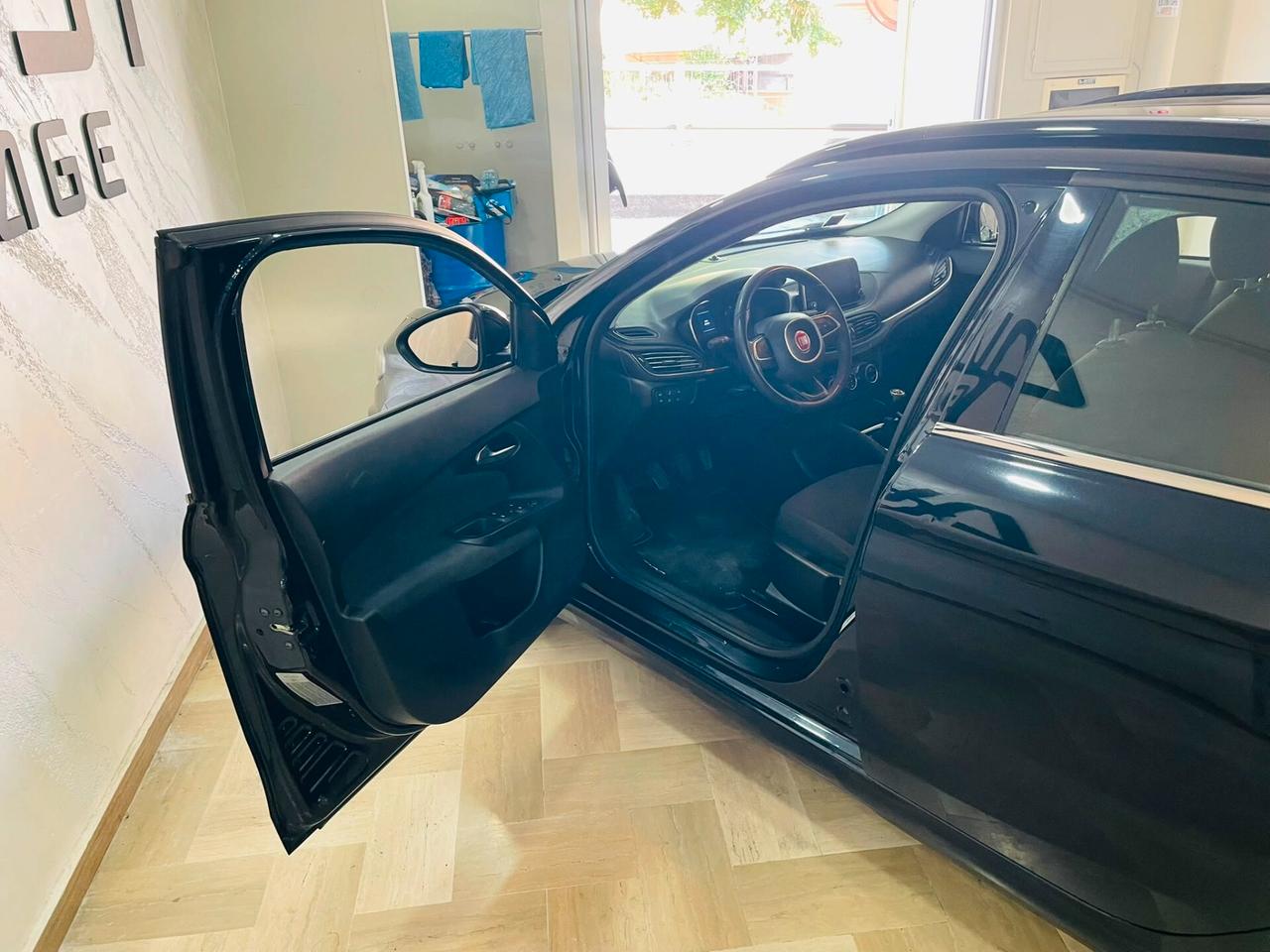 Fiat Tipo 1.6 Mjt S&S SW Lounge