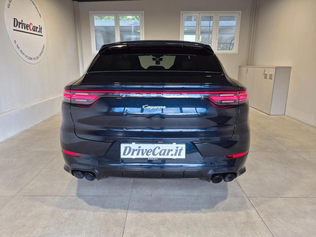 Porsche Cayenne COUPE' 3.0 E-HYBRID TIPTRONIC 462CV 5PORTE C.21 PINZE VERDI SOSP.ADATTIVE SED.ELETTRICI VENTILATI 18 VIE BOSE SCARICHI SPORT