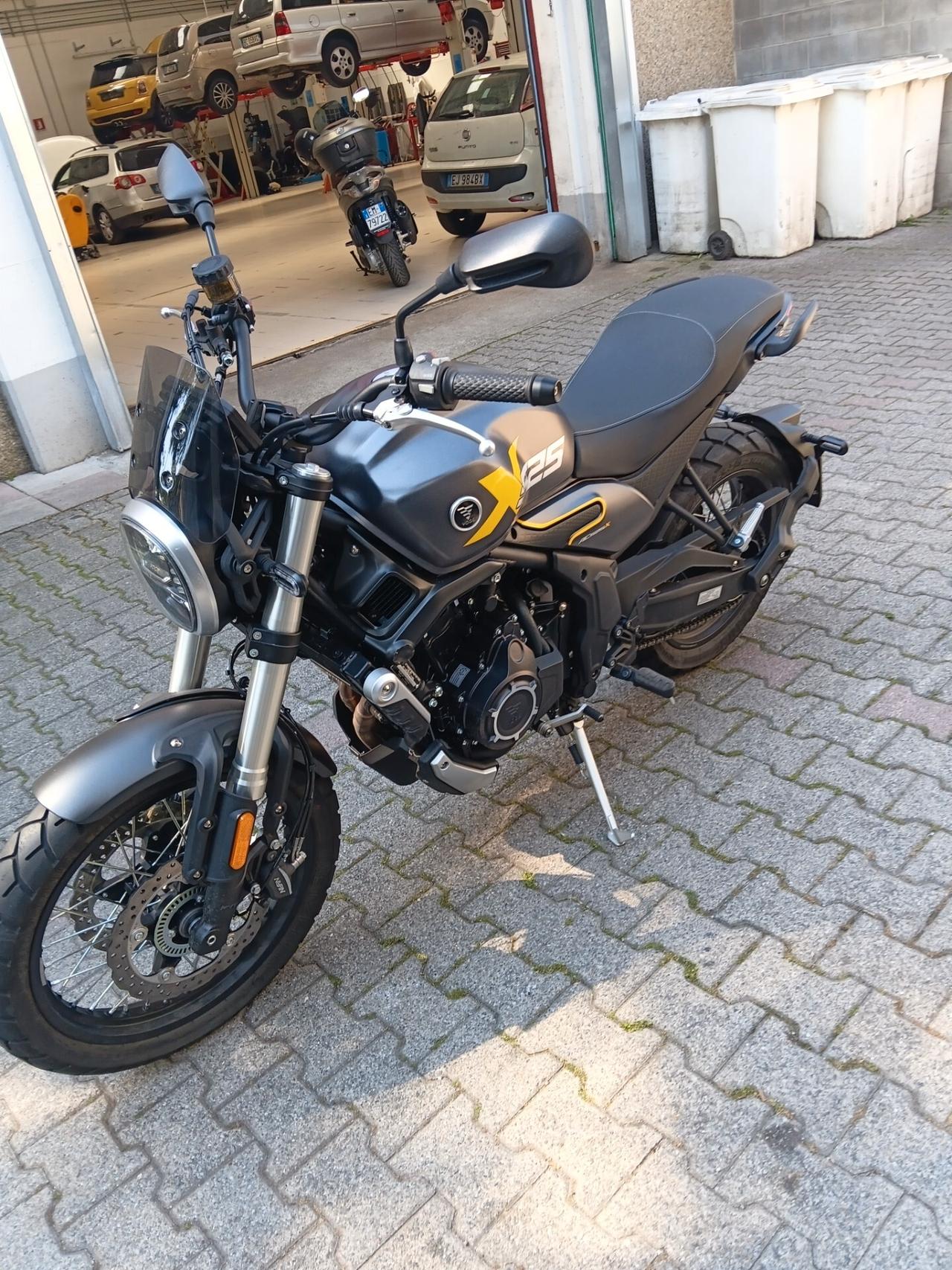 Voge ac 525x
