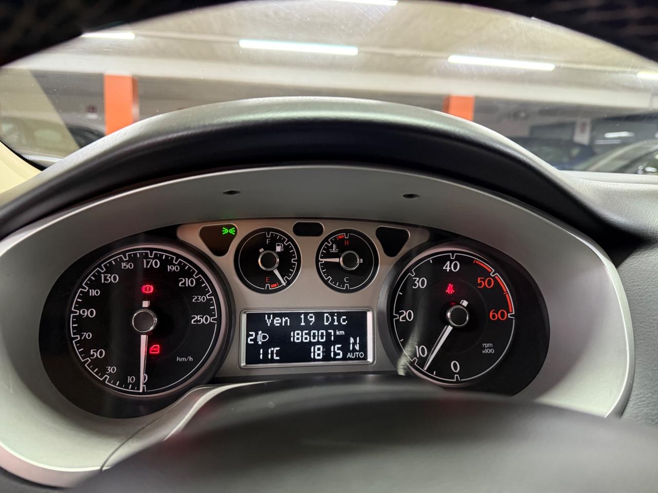 Lancia Delta 1.6 MJT DPF Cambio Automatico - 12/2013