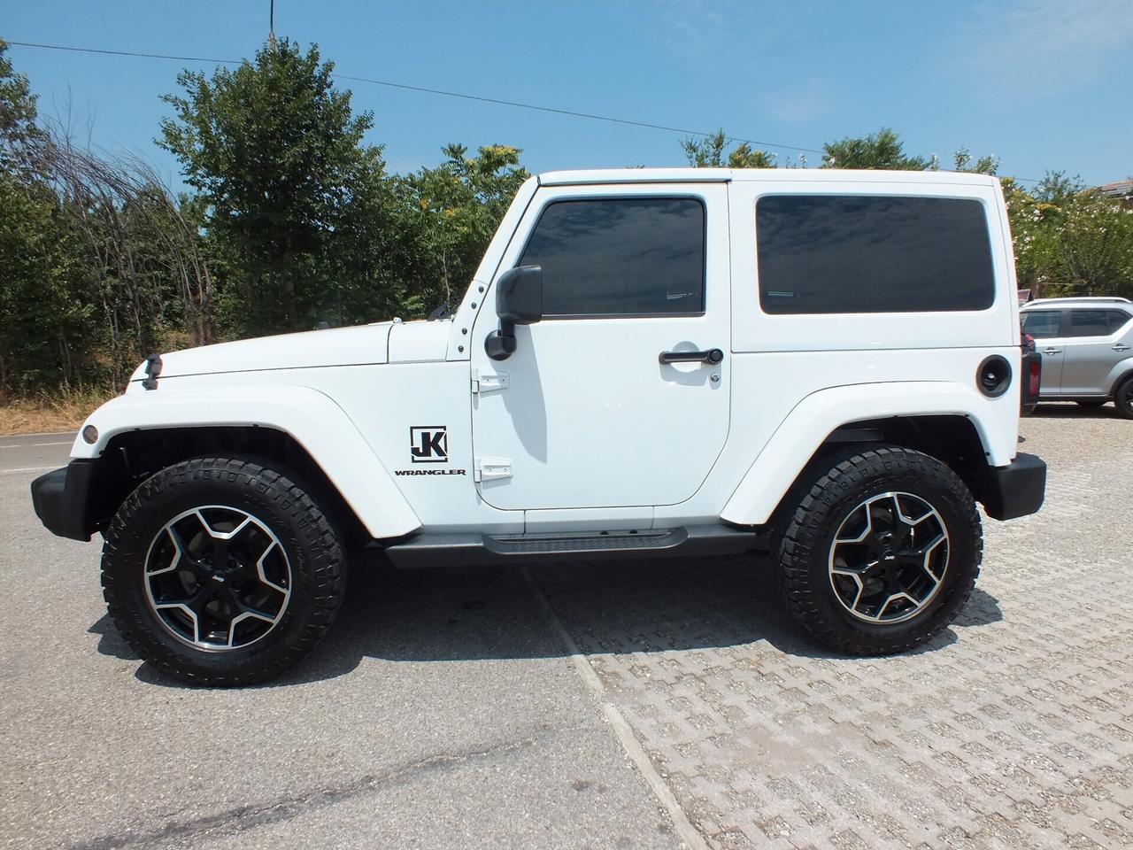 JEEP WRANGLER 2.8 CRD DPF SAHARA AUTOM.