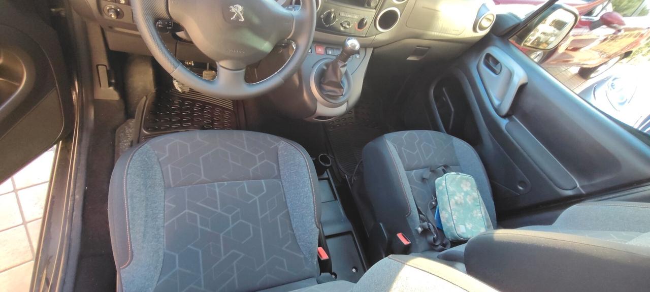 Peugeot Partner Tepee BlueHDi 75 Active