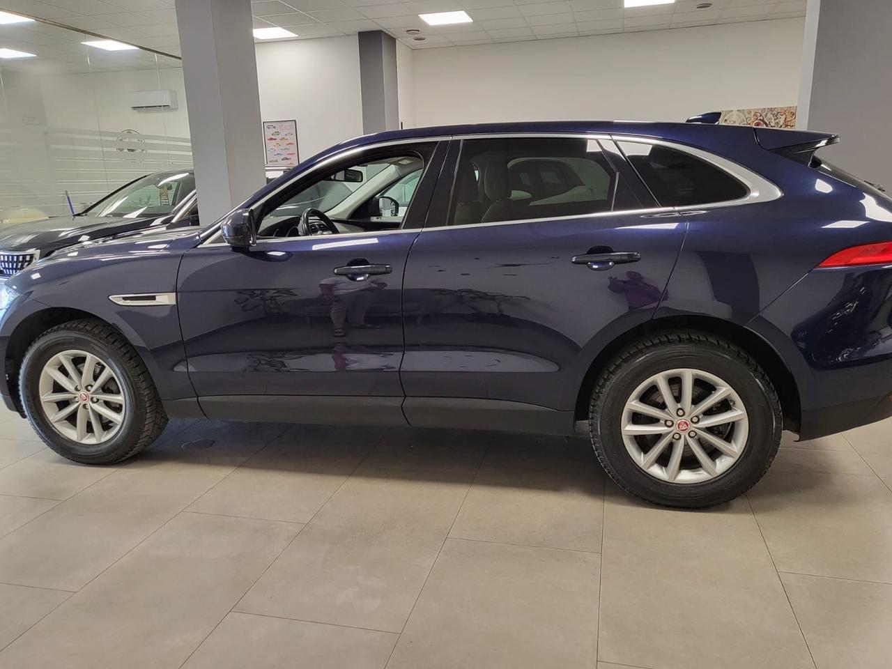 Jaguar F-Pace 2.0 D 180 CV AWD aut. Prestige