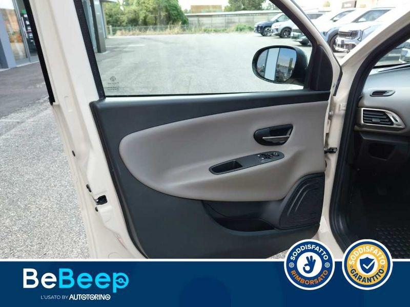 Lancia Ypsilon 1.2 GOLD 69CV MY16