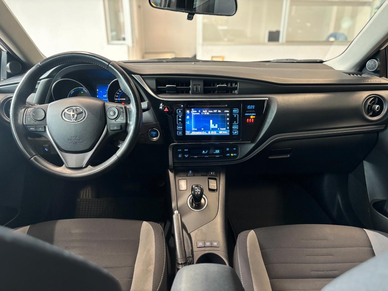 Toyota Auris Touring Sports 1.8h *EURO6B