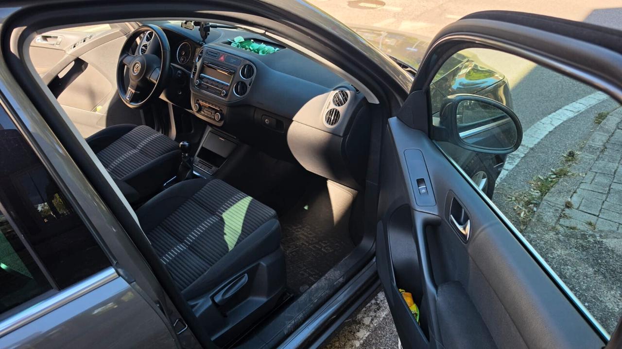 Volkswagen Tiguan 2.0 TDI DPF 4MOTION Sport & Style