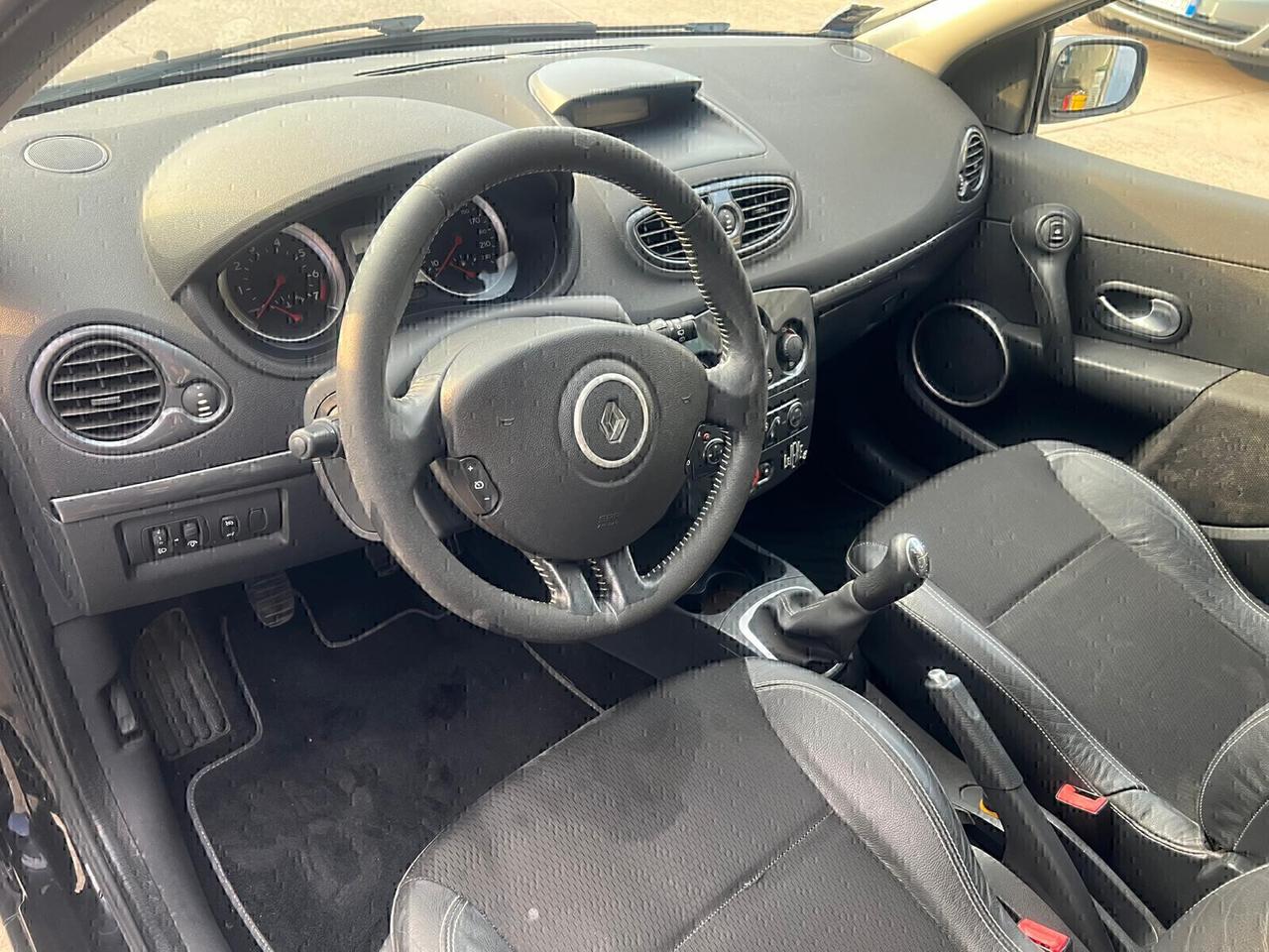 Renault Clio 1.2 16V 5 porte Le Iene