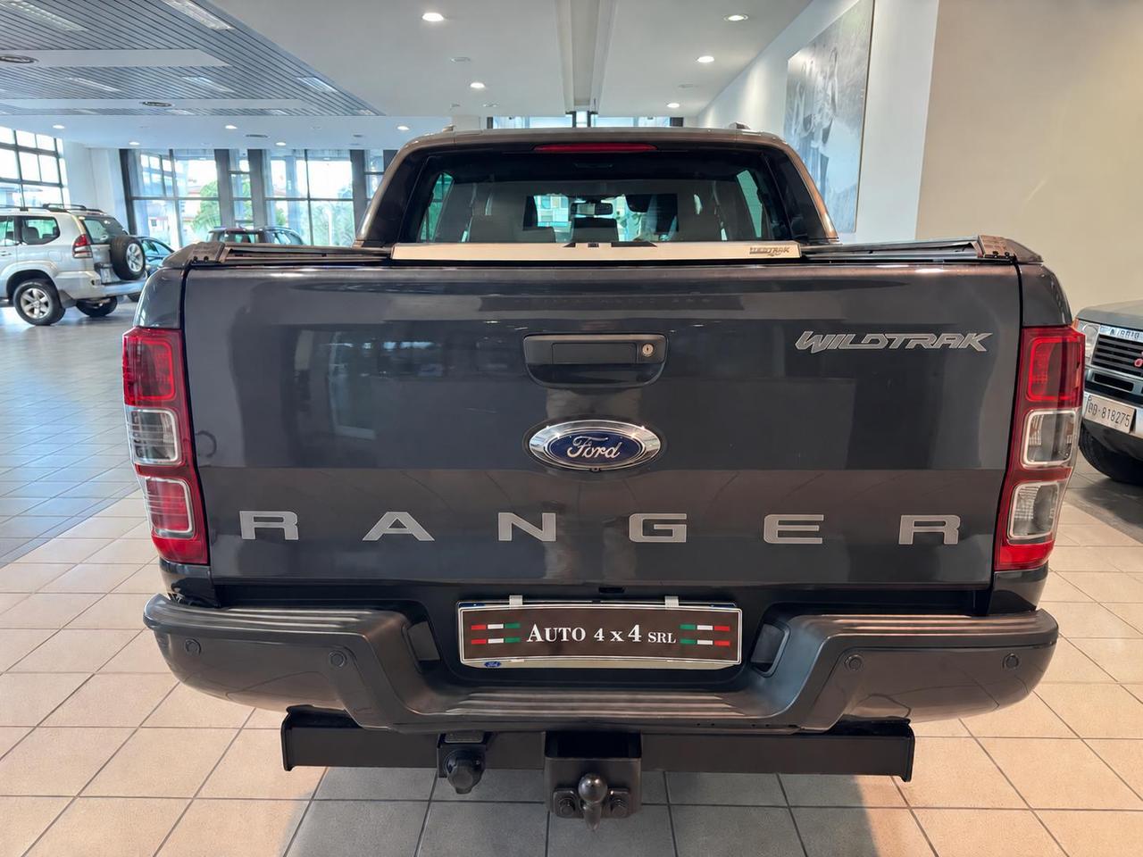 Ford Ranger Double Cab Ranger 3.2 tdci double cab Wildtrak 200cv + GANCIO TRAINO