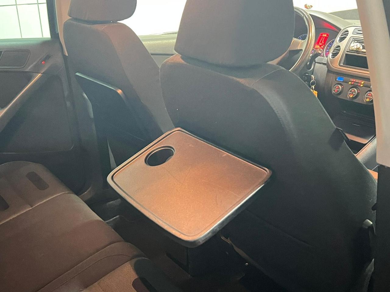 Volkswagen Tiguan 2.0 16V TDI DPF tiptronic Track & Field (28°)