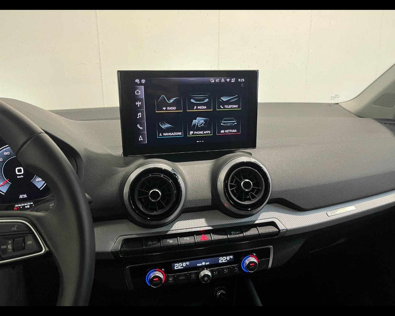 AUDI Q2 35 TFSI S-TRONIC S-LINE EDITION