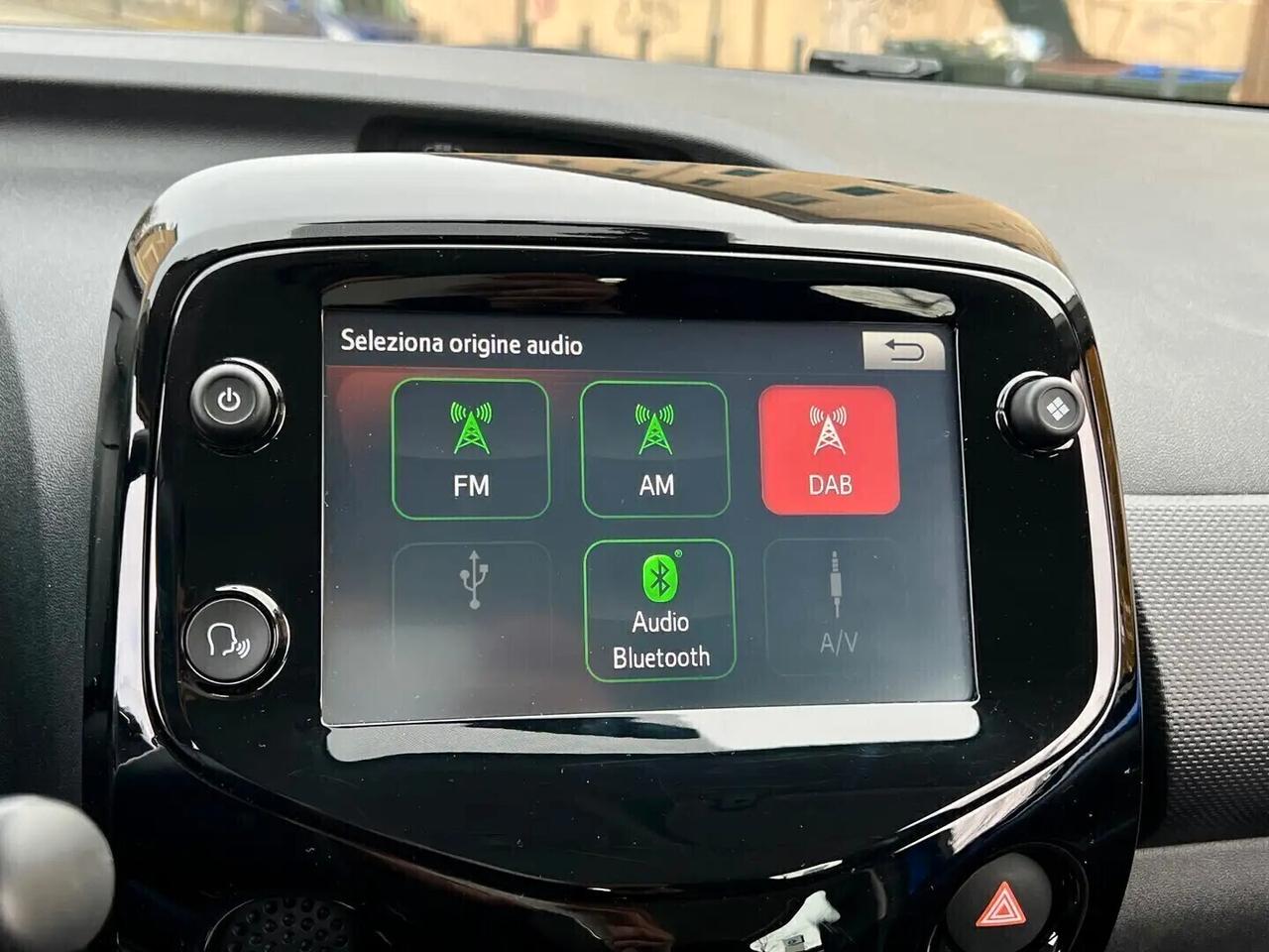 Citroen C1 VTi 72 S&S 5 porte Shine