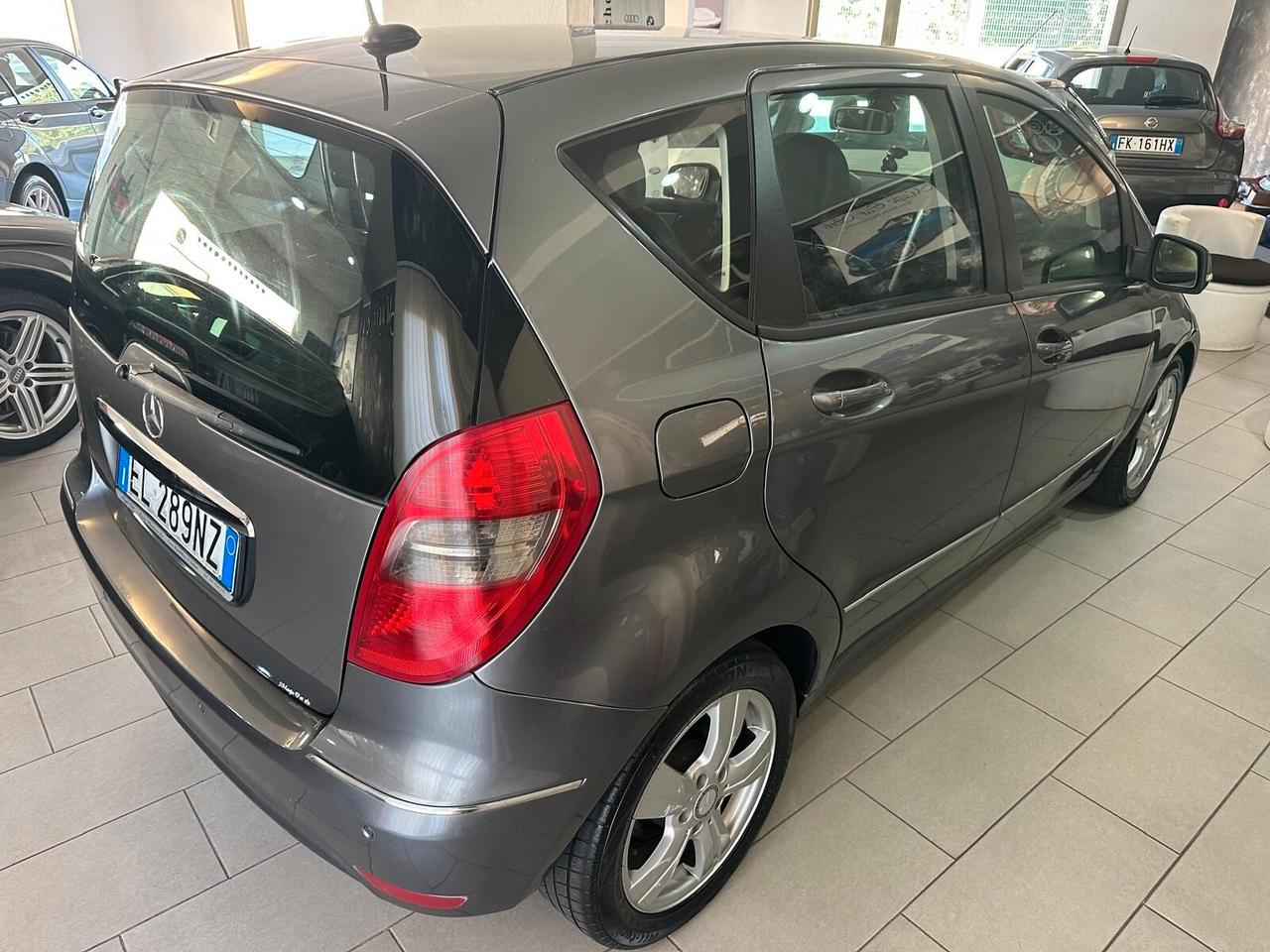 Mercedes-benz A 160 CDI BlueEFFICIENCY Premium