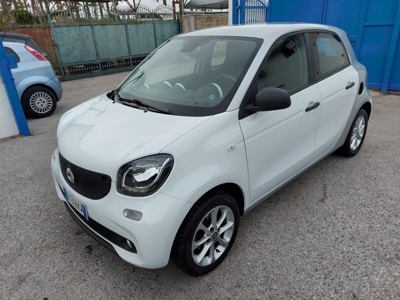 Smart Forfour 1.0 benz/71cv-km 44000-12/2017