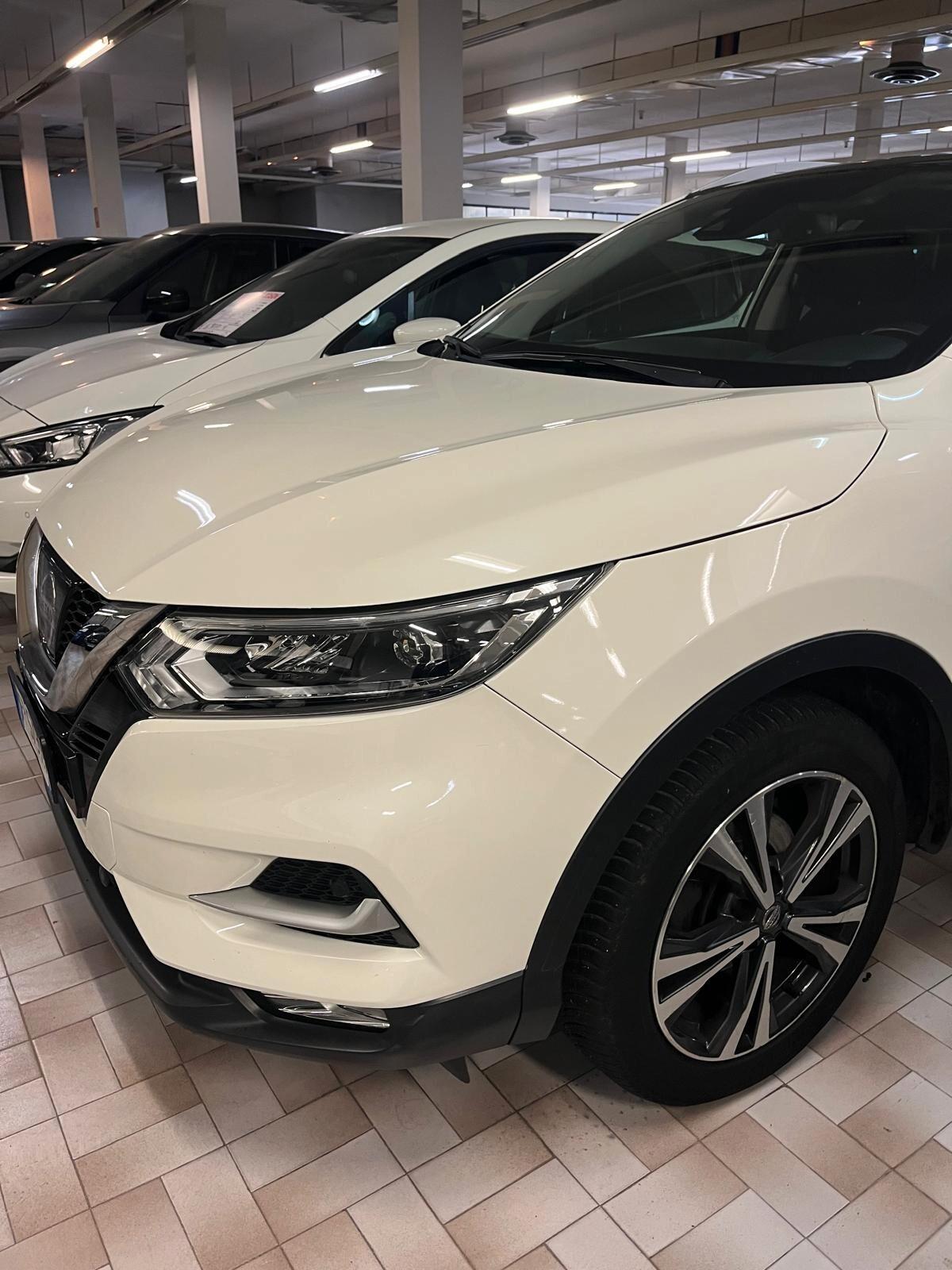 Nissan Qashqai 1.5 dCi N-Connecta