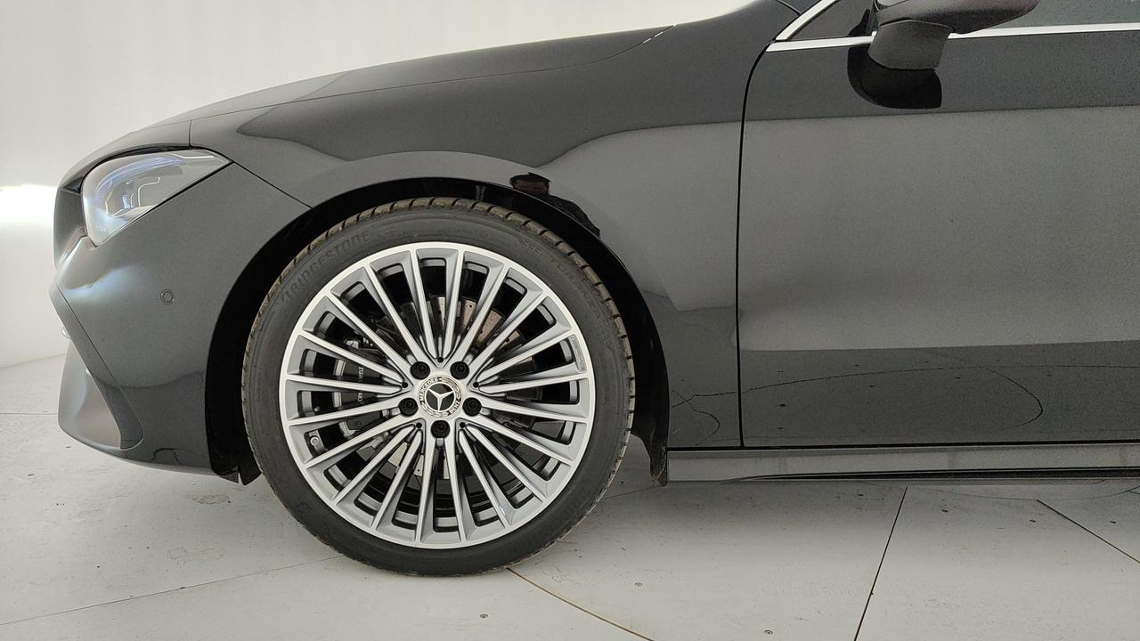 Mercedes-Benz CLA Shooting Brake 200 d AMG Line Advanced Plus auto