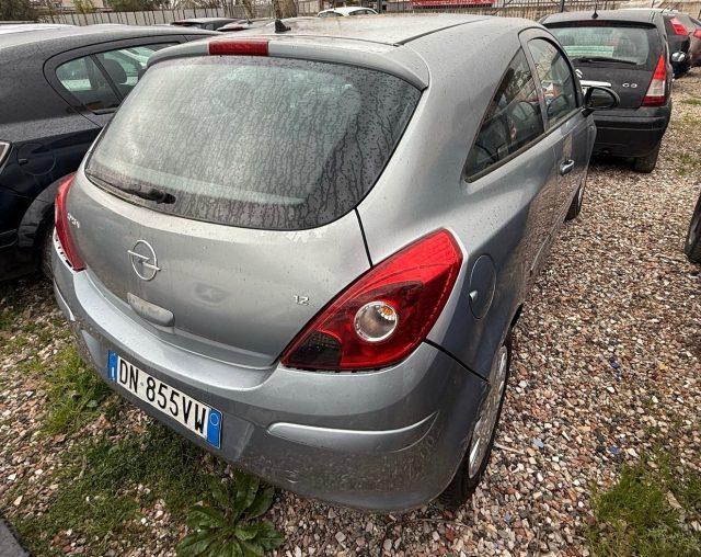 OPEL Corsa 1.2 3 porte Cosmo