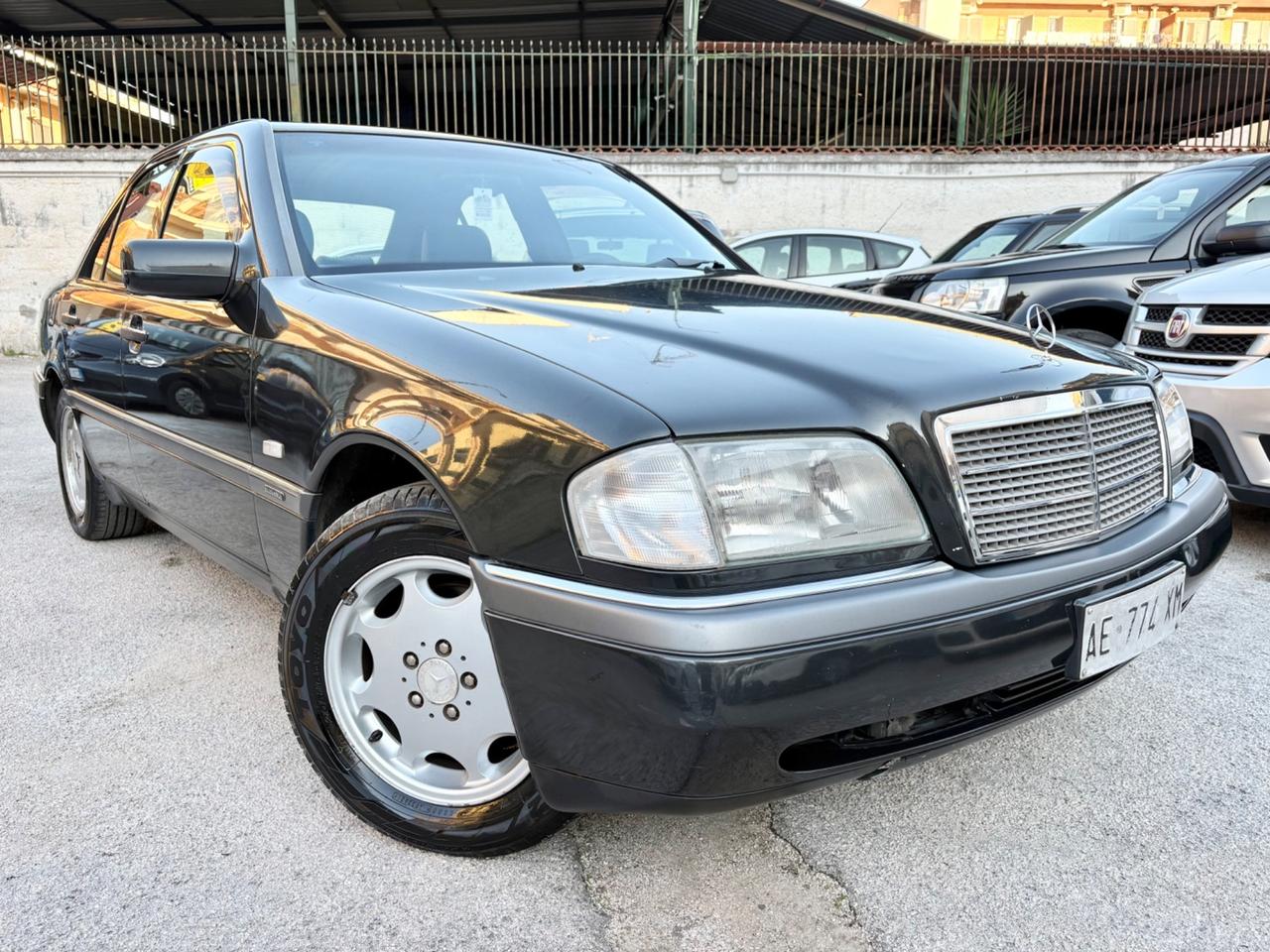 Mercedes C 200 berlina GPL magnifica
