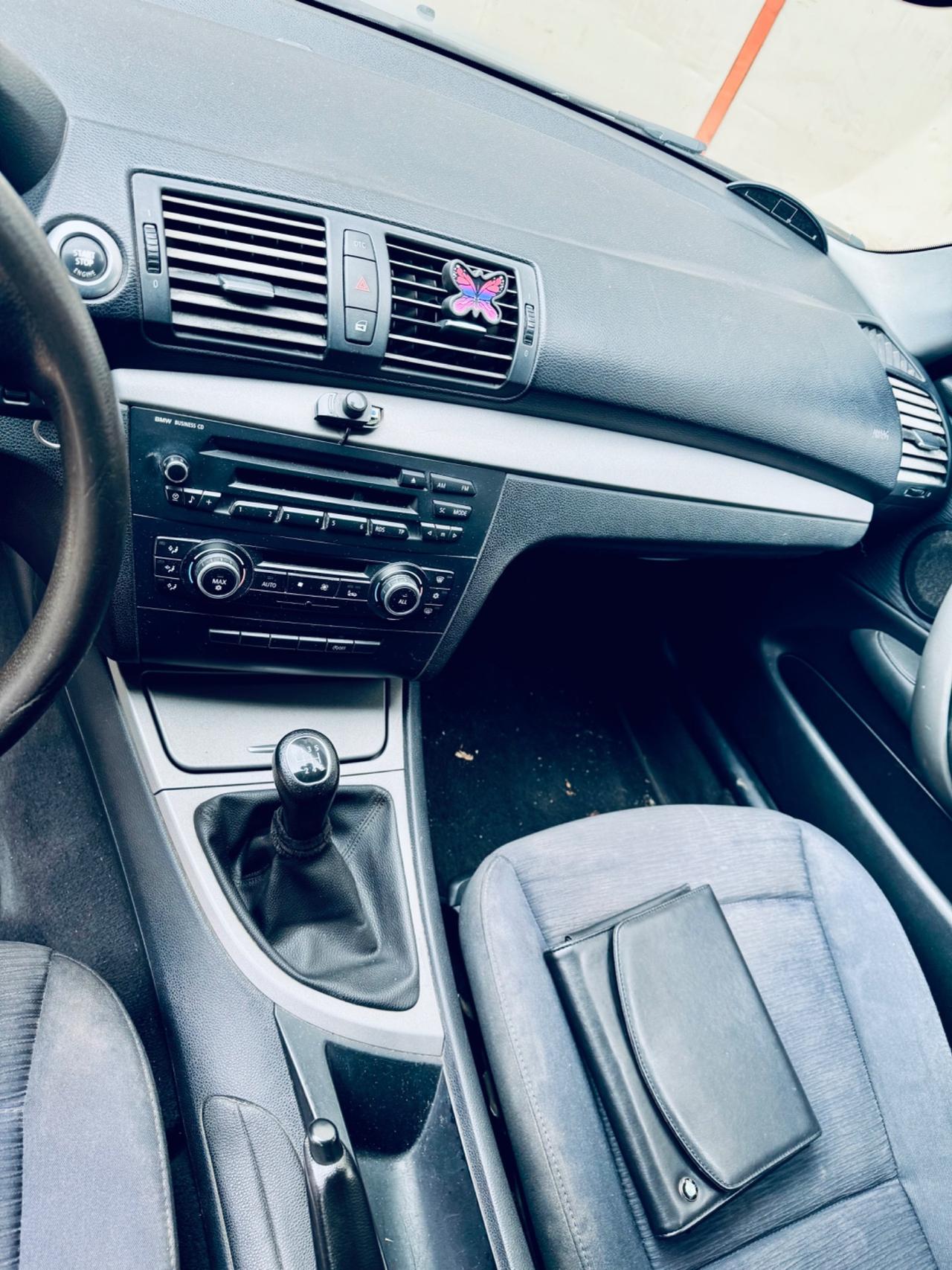 Bmw 118d cat 5 porte Futura ( motore da fare picchia)