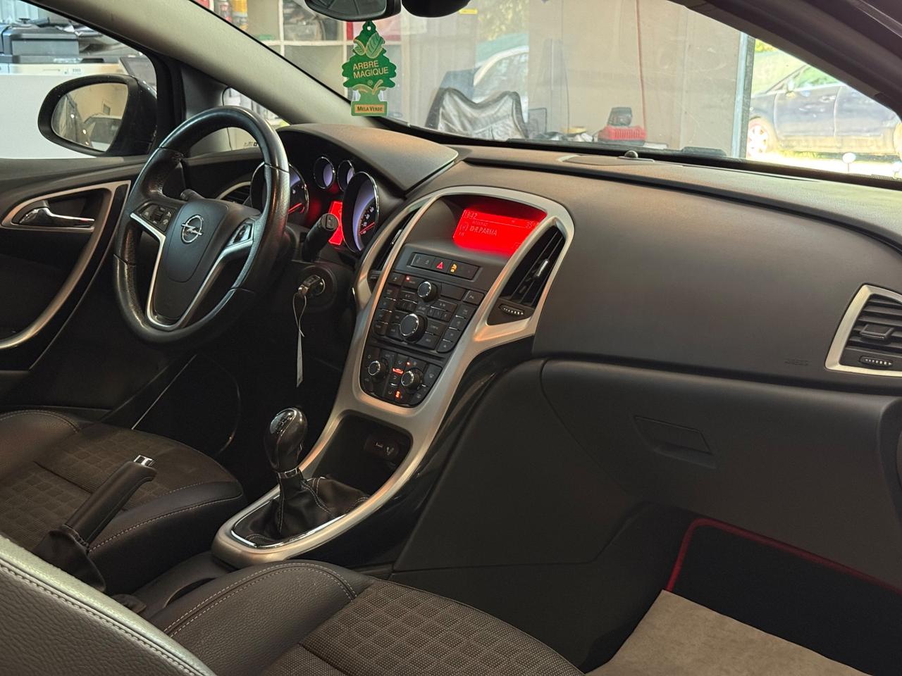 Opel Astra GTC 1.7 DIESEL NEOPATENTATI