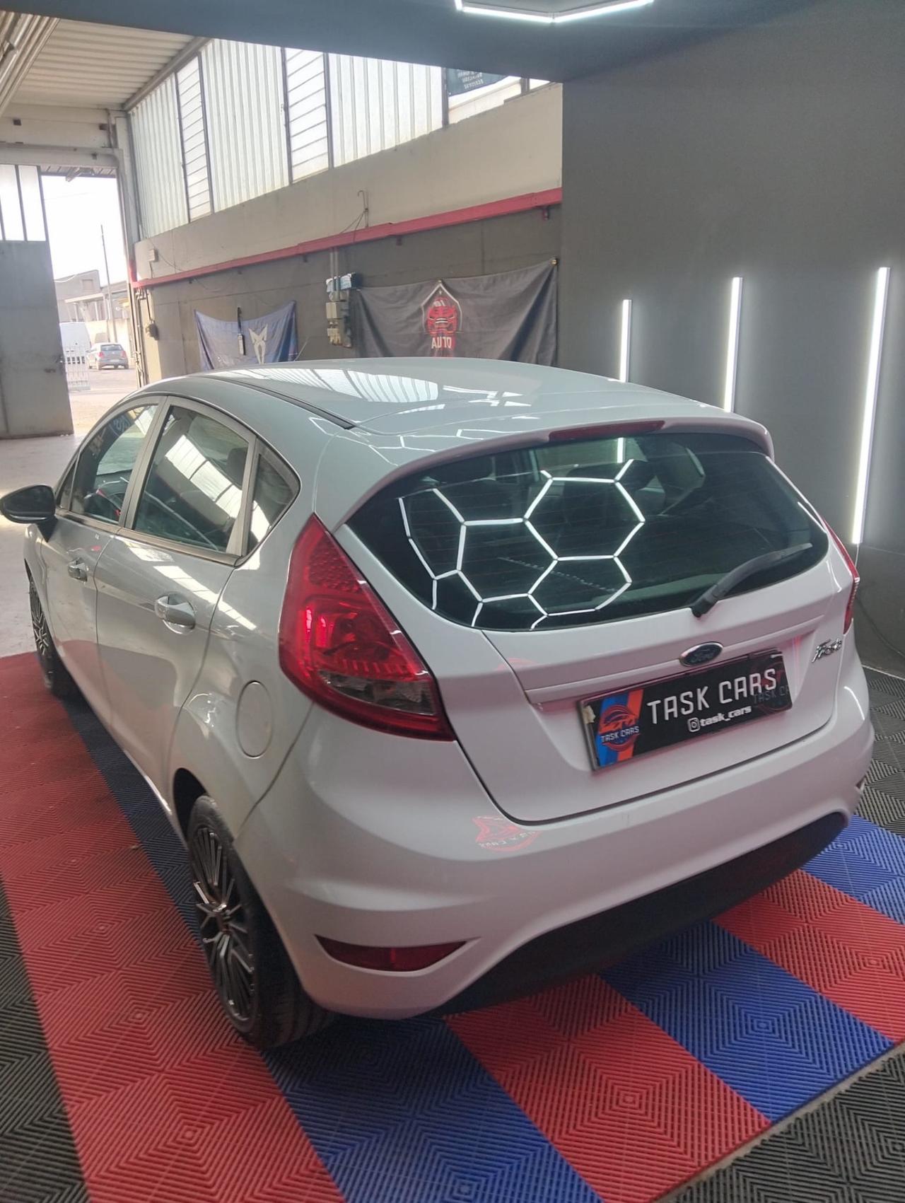 Ford Fiesta 1.4 TDCi 5p. Titanium