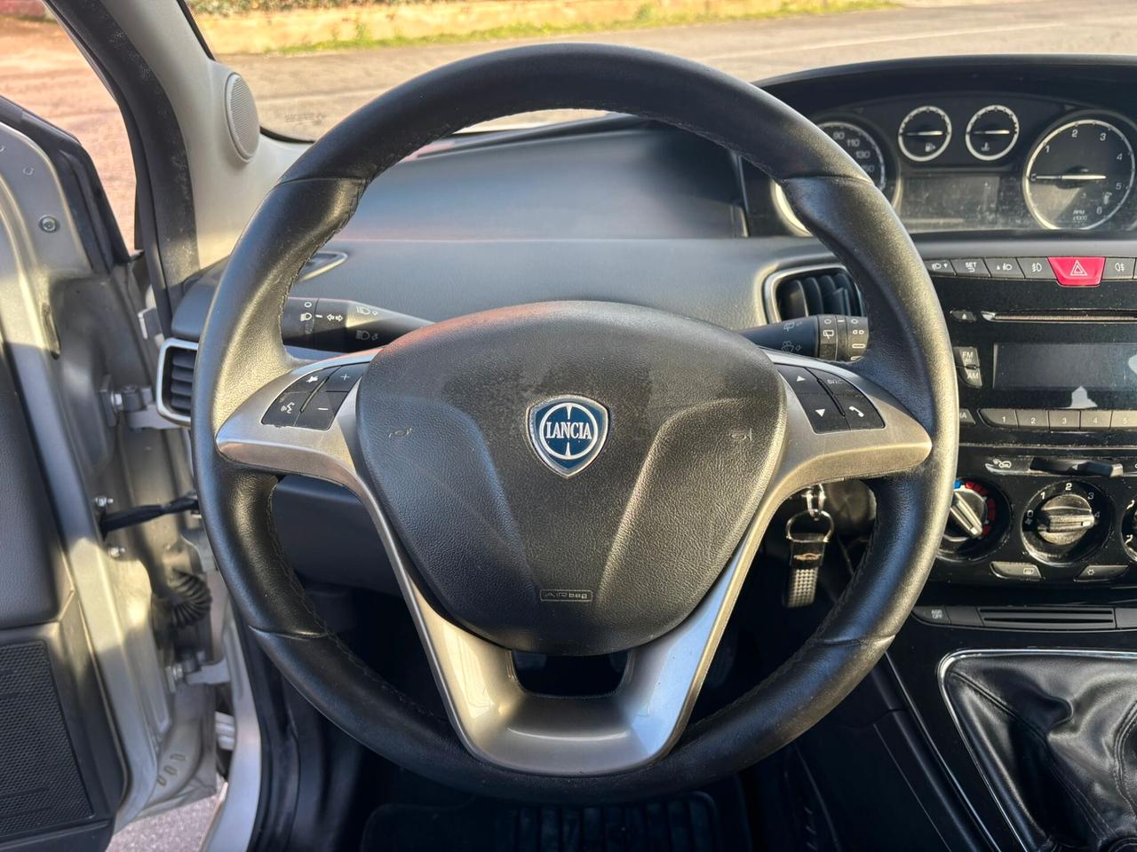 Lancia Ypsilon 1.3 MJT 16V 95 CV 5 porte S&S Gold