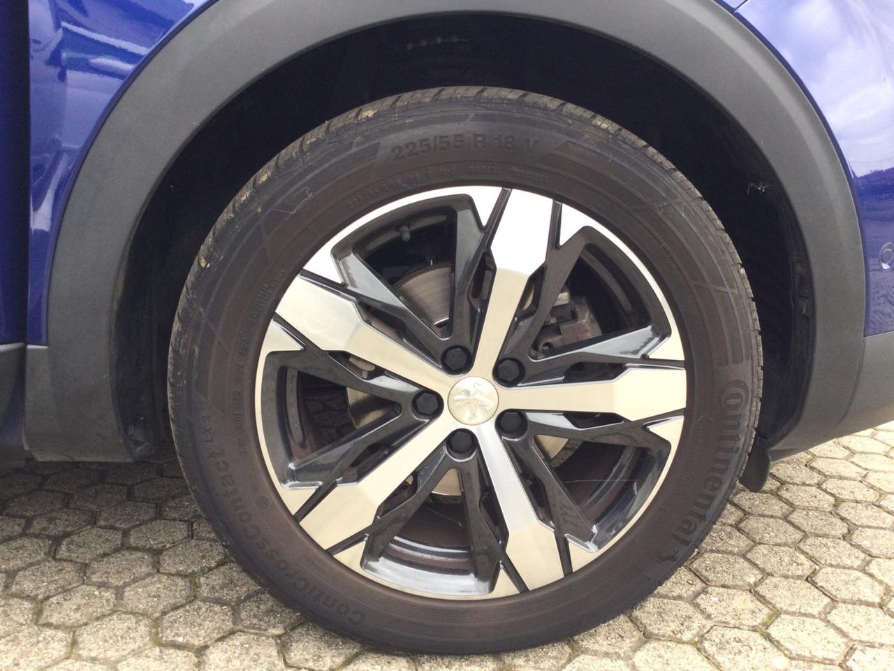 Peugeot 3008 BlueHDi 130 S&S EAT8 Allure