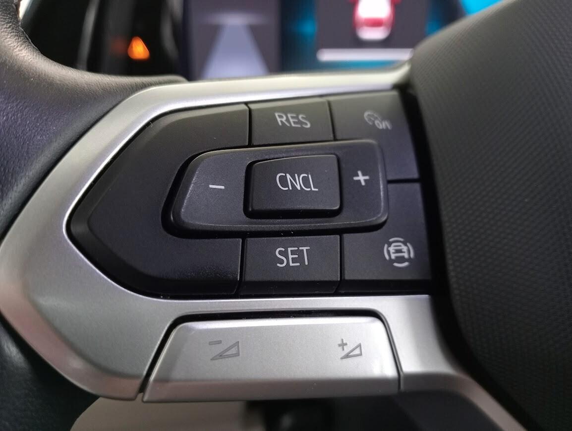 Volkswagen T7 Multivan 2.0 TDI DSG LED *VIS A VIS* CAMERA IVA INCLUSA