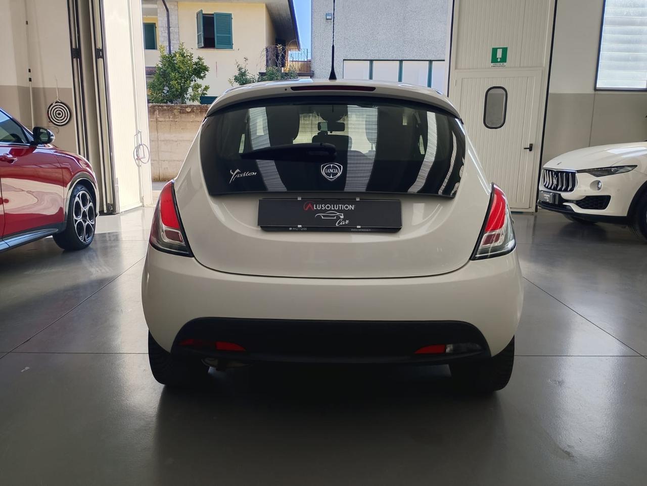 Lancia Ypsilon 1.2 69 CV Unyca