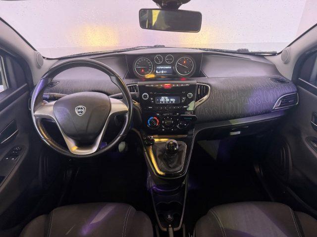 LANCIA Ypsilon 0.9 TwinAir 85 CV 5 porte Metano Ecochic Elefantin