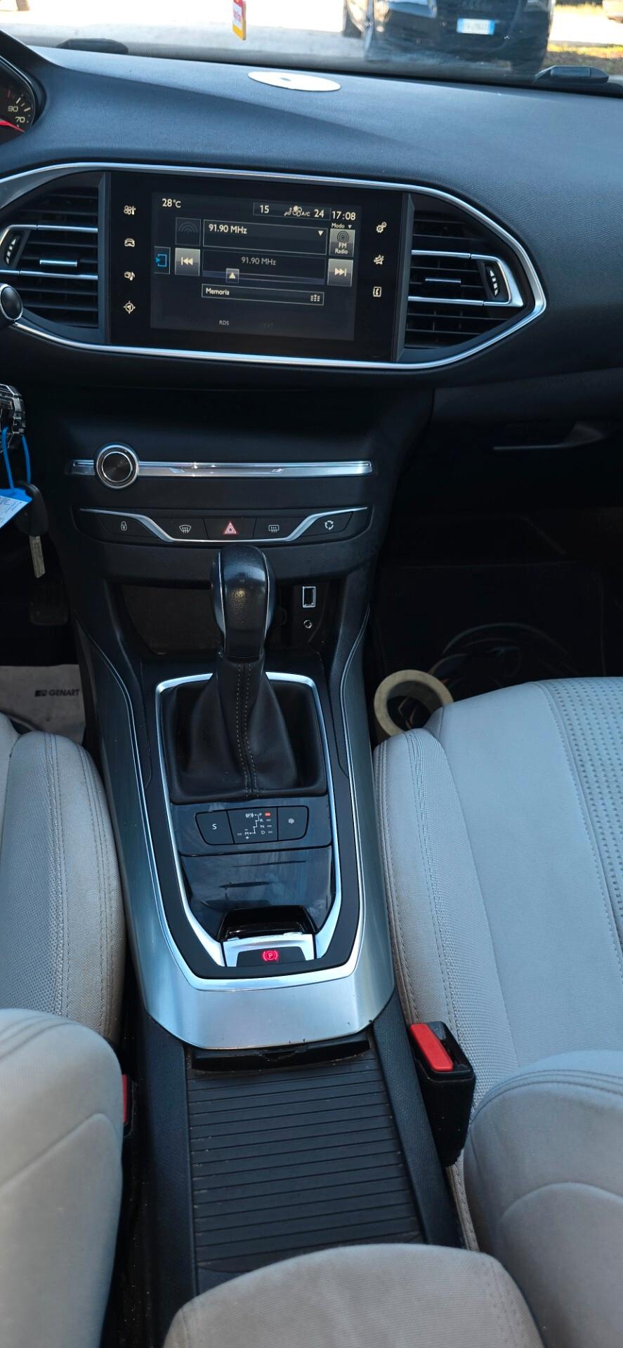 Peugeot 308 BlueHDi 120 S&S SW Business automatica