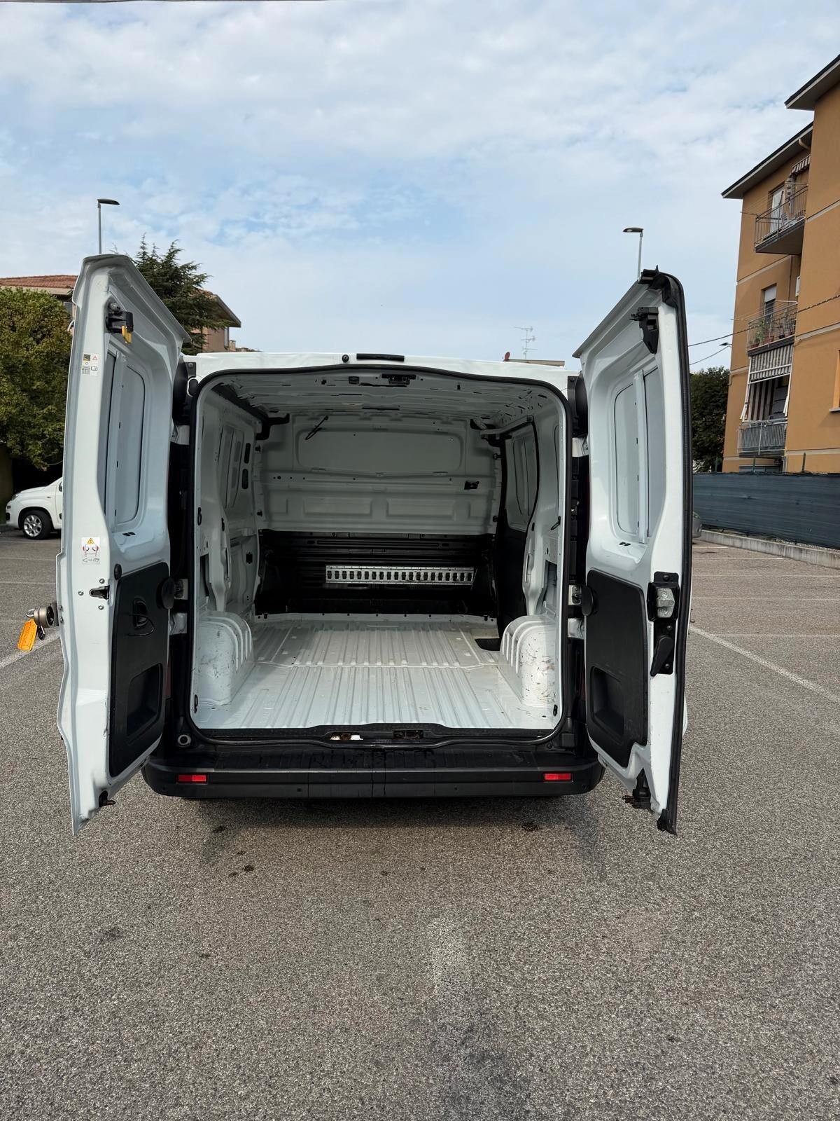 Renault Trafic 1.6 dCi 120CV S&S - 12 MESI DI GARANZIA -