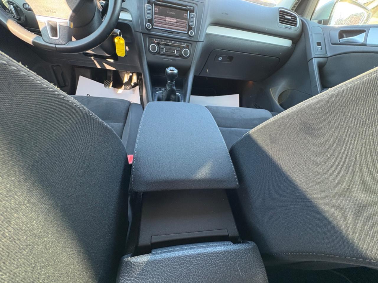 Volkswagen Golf 1.6 5p. GPL 2010