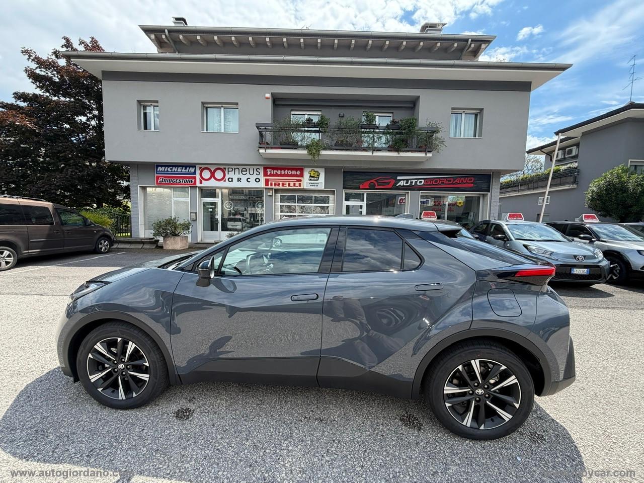 TOYOTA C-HR 1.8 HV Trend