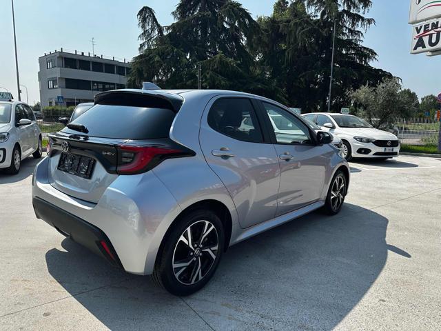 TOYOTA Yaris 1.5 Hybrid 5 porte Trend PARI AL NUOVO