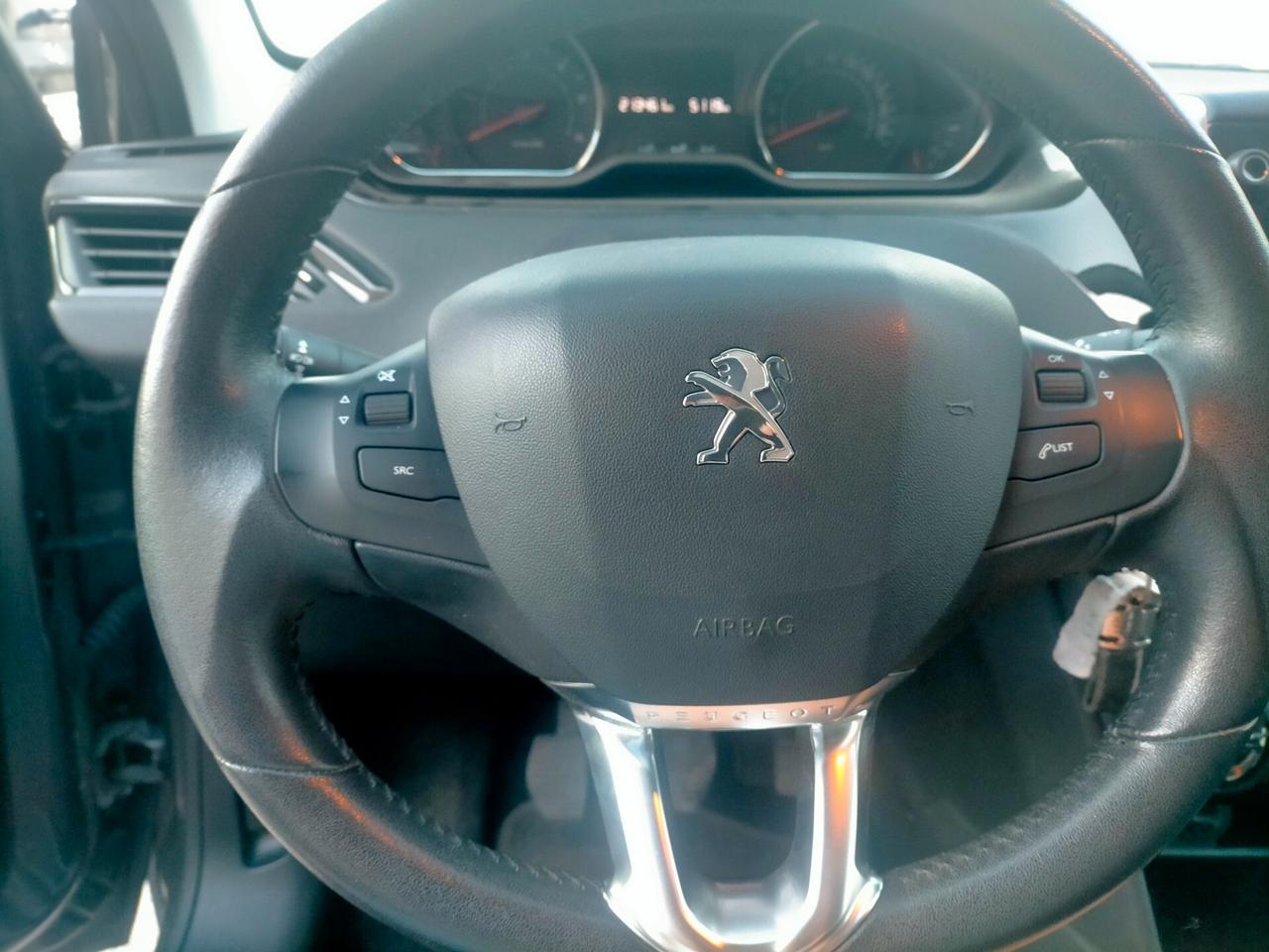 Peugeot 208 1.4 HDi 68 CV 3 porte Active
