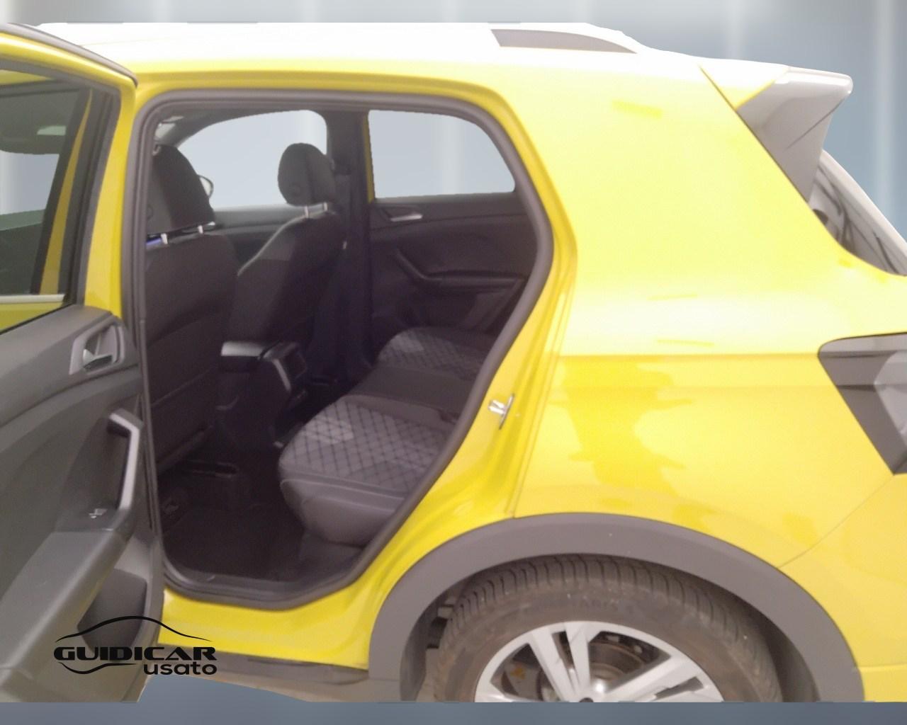 VOLKSWAGEN T-Cross 2024 - T-Cross 1.0 tsi R-Line 115cv