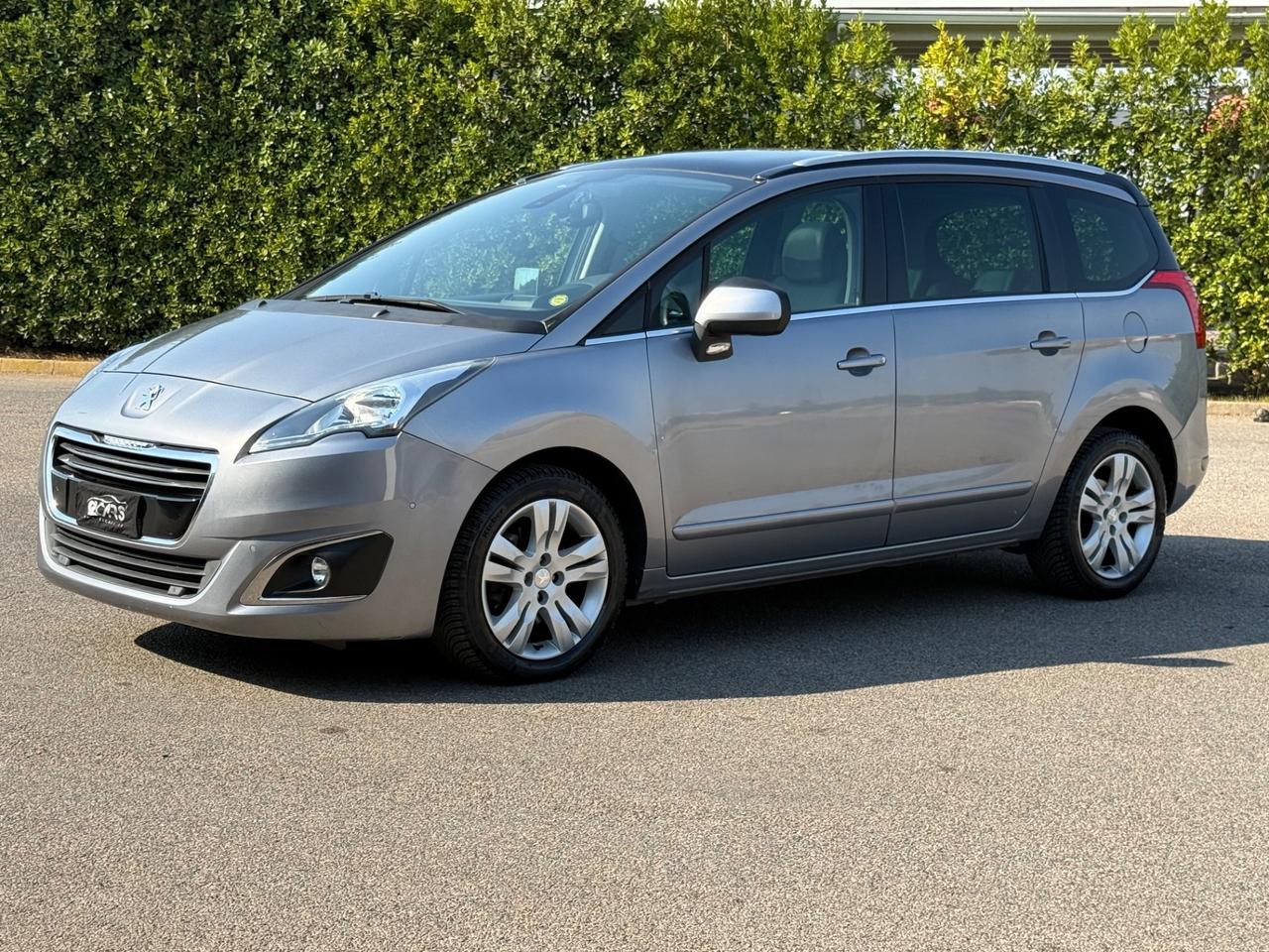 Peugeot 5008 BlueHDi 120 EAT6 S&S Allure