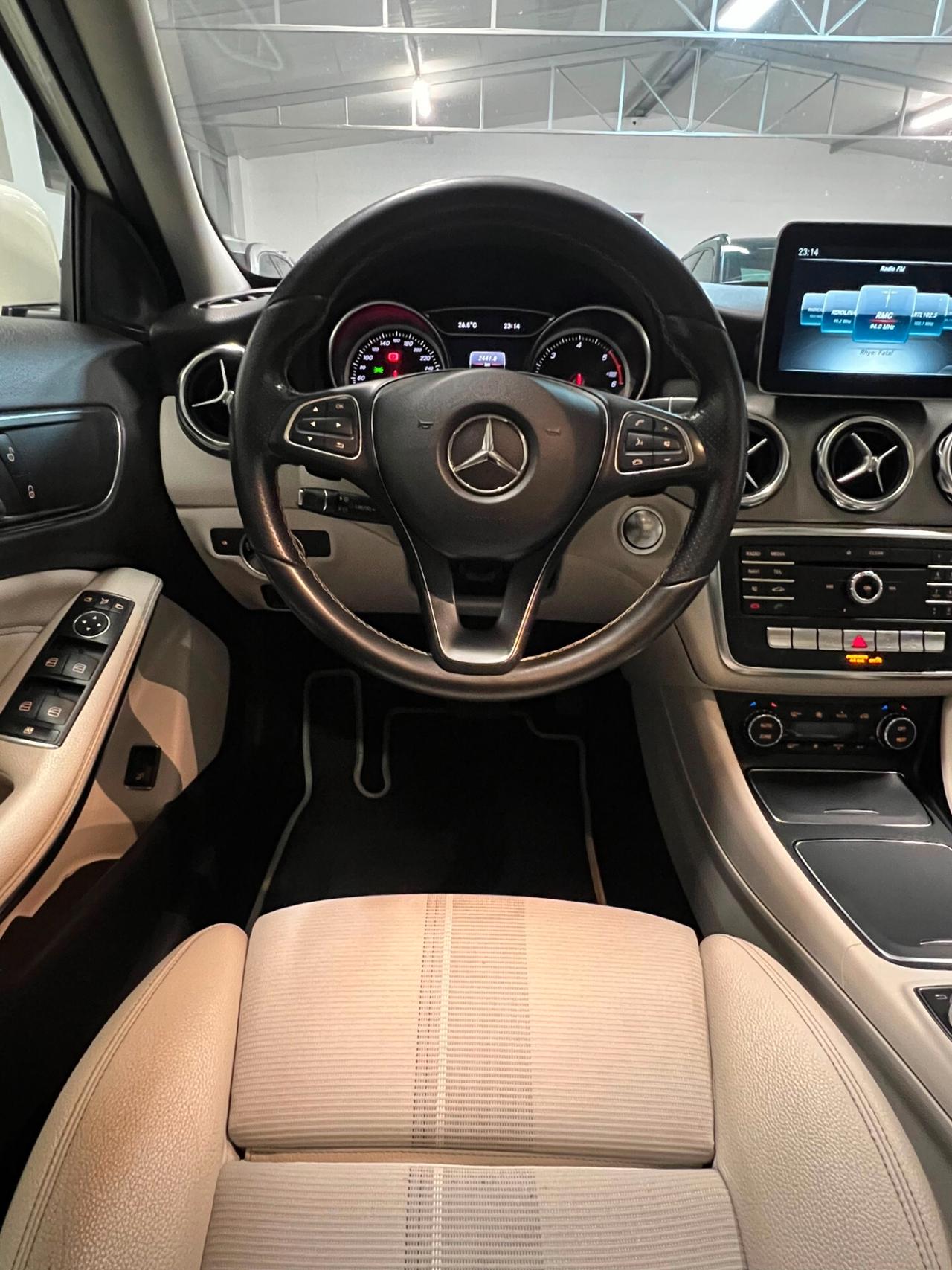 Mercedes-benz GLA 220 d Automatic 4Matic Sport
