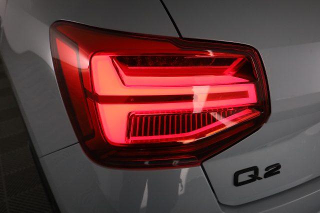 AUDI Q2 Q2 35 TDI S tronic Identity Black