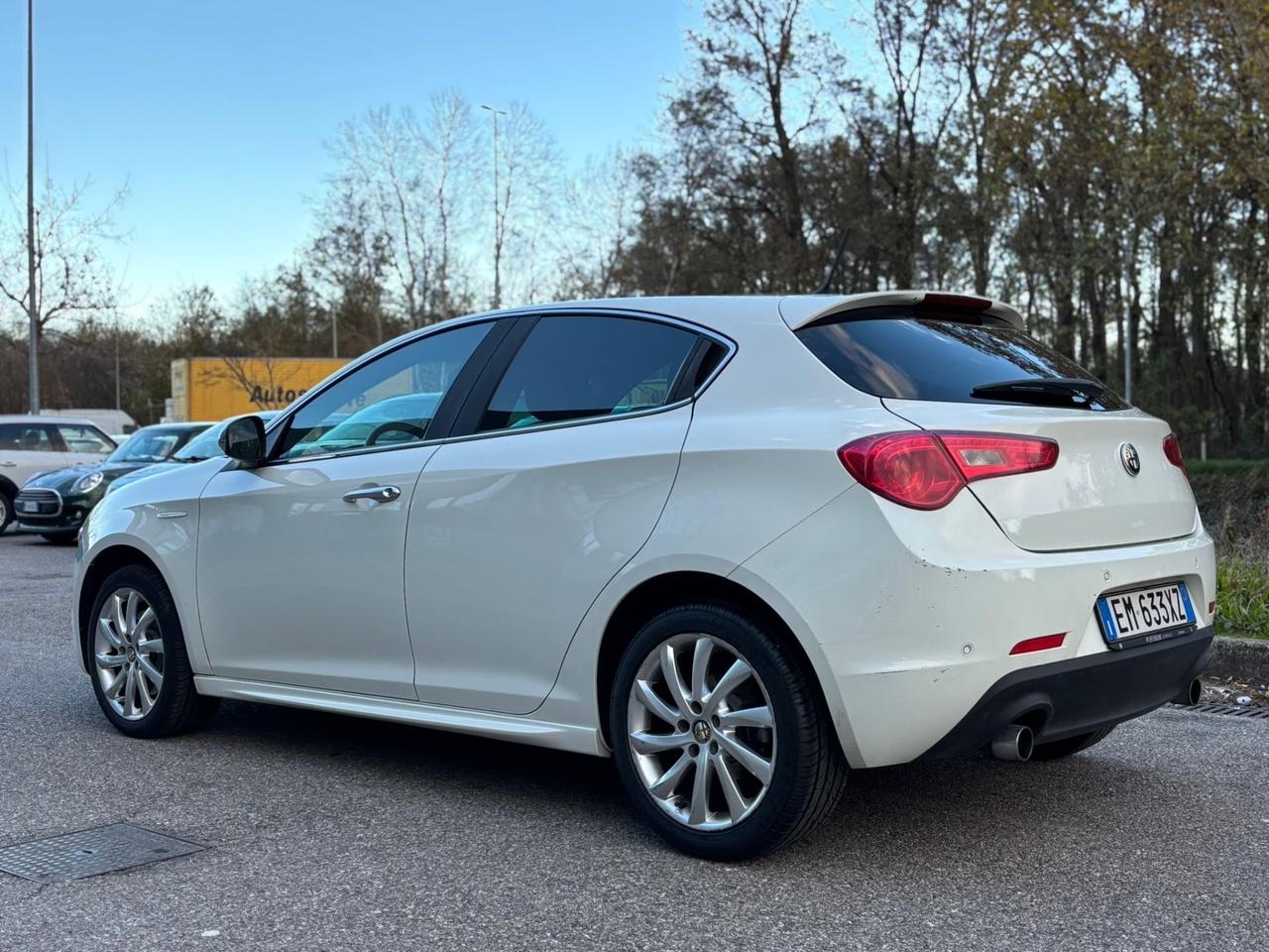 Alfa Romeo Giulietta 2.0 JTDm-2 140 CV Distinctive