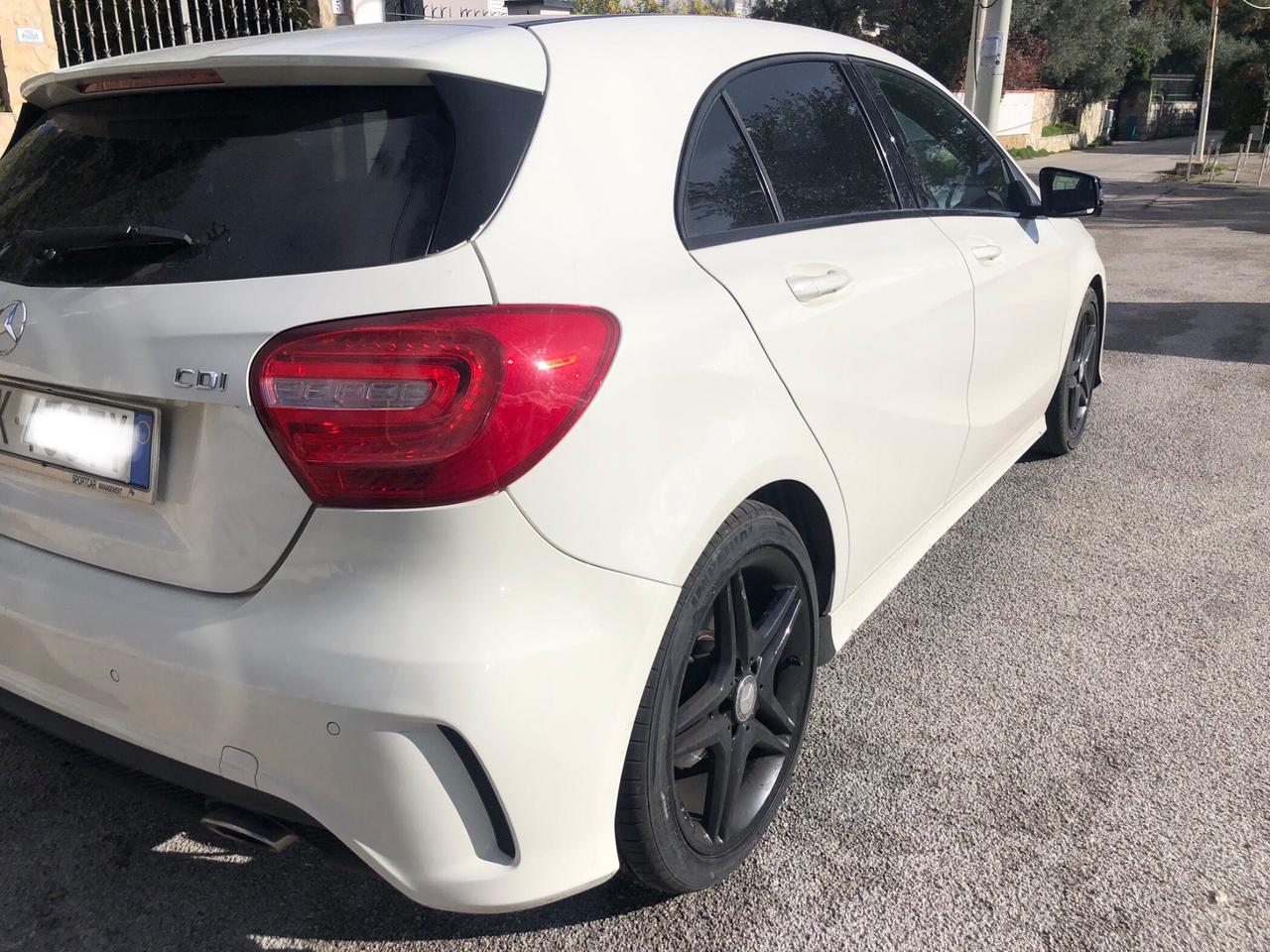 Mercedes-benz A 200 CDI Amg Premium - MANUALE