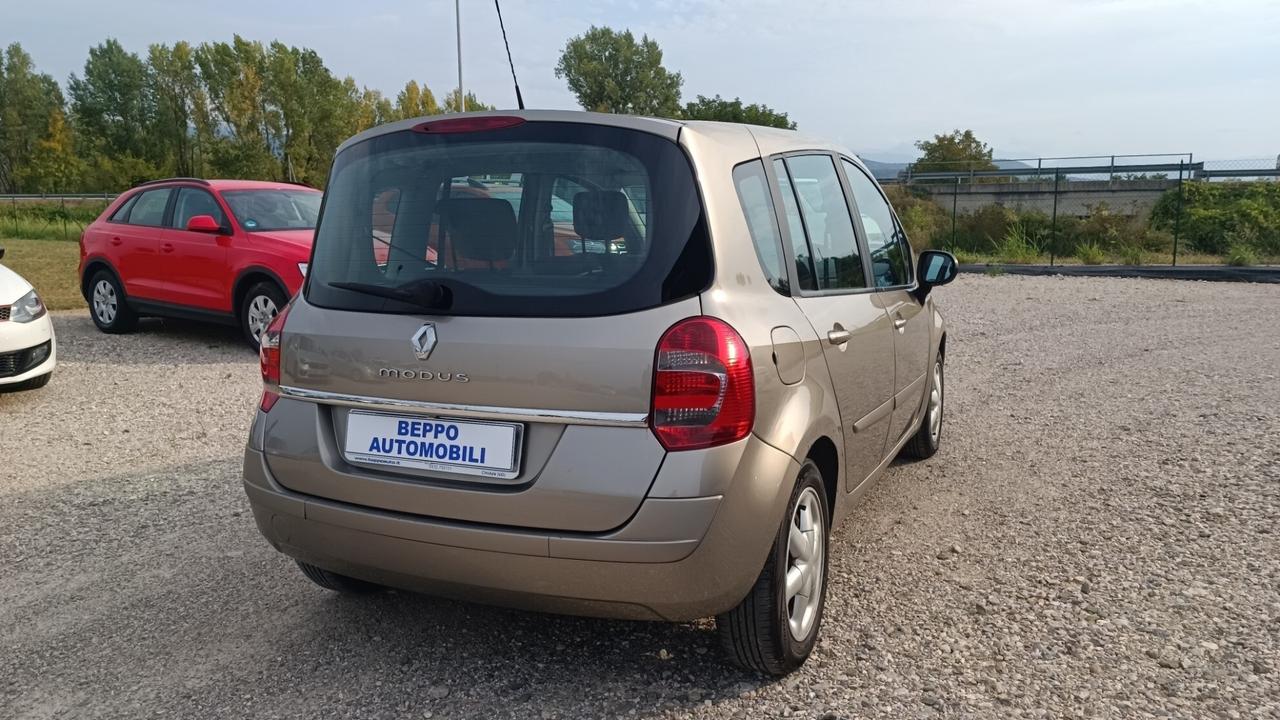 RENAULT MODUS 1.5 dCi DEL 2011