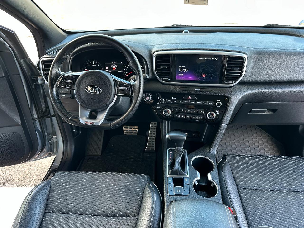 Kia Sportage 1.6 crdi mhev GT Line Panorama Sunroof pack awd 136cv dct