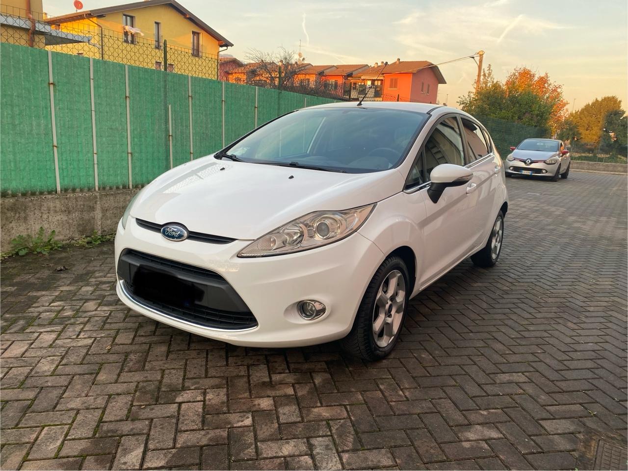 Ford Fiesta 1.4 5 porte Bz.- GPL Titanium neopat