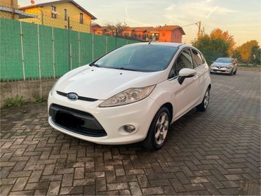 Ford Fiesta 1.4 5 porte Bz.- GPL Titanium neopat