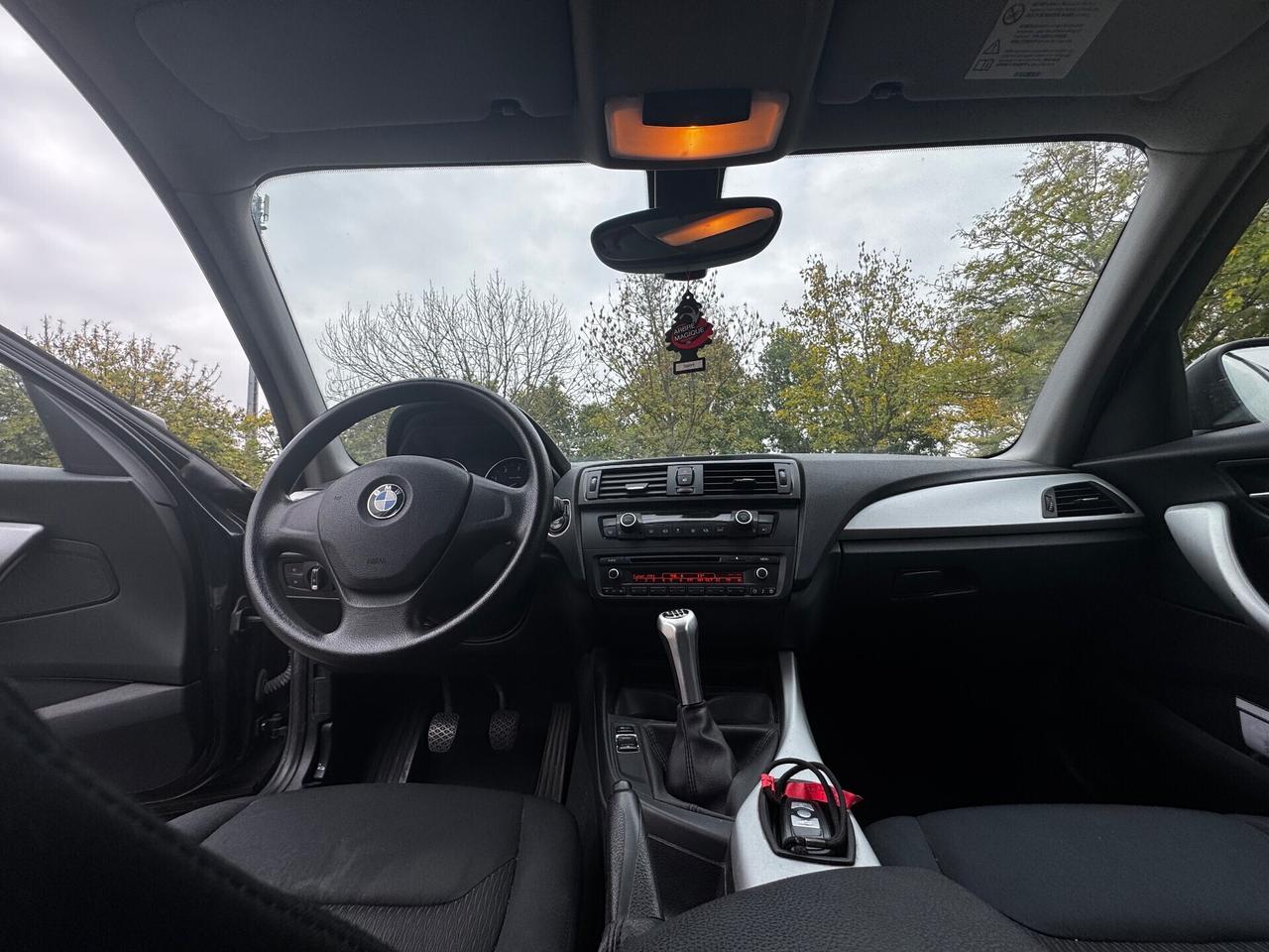 Bmw 116 116d 5p. Urban