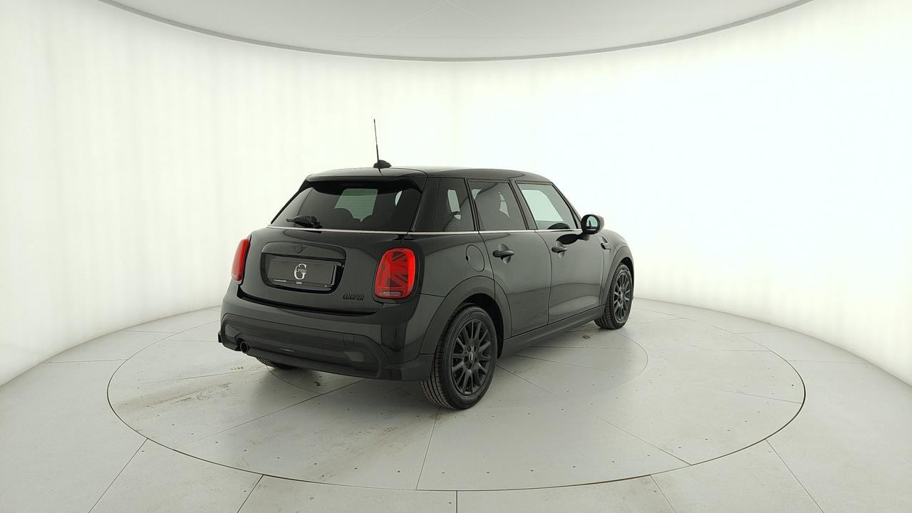 MINI Mini IV F55 2021 5p - Mini 5p 1.5 Cooper Classic auto