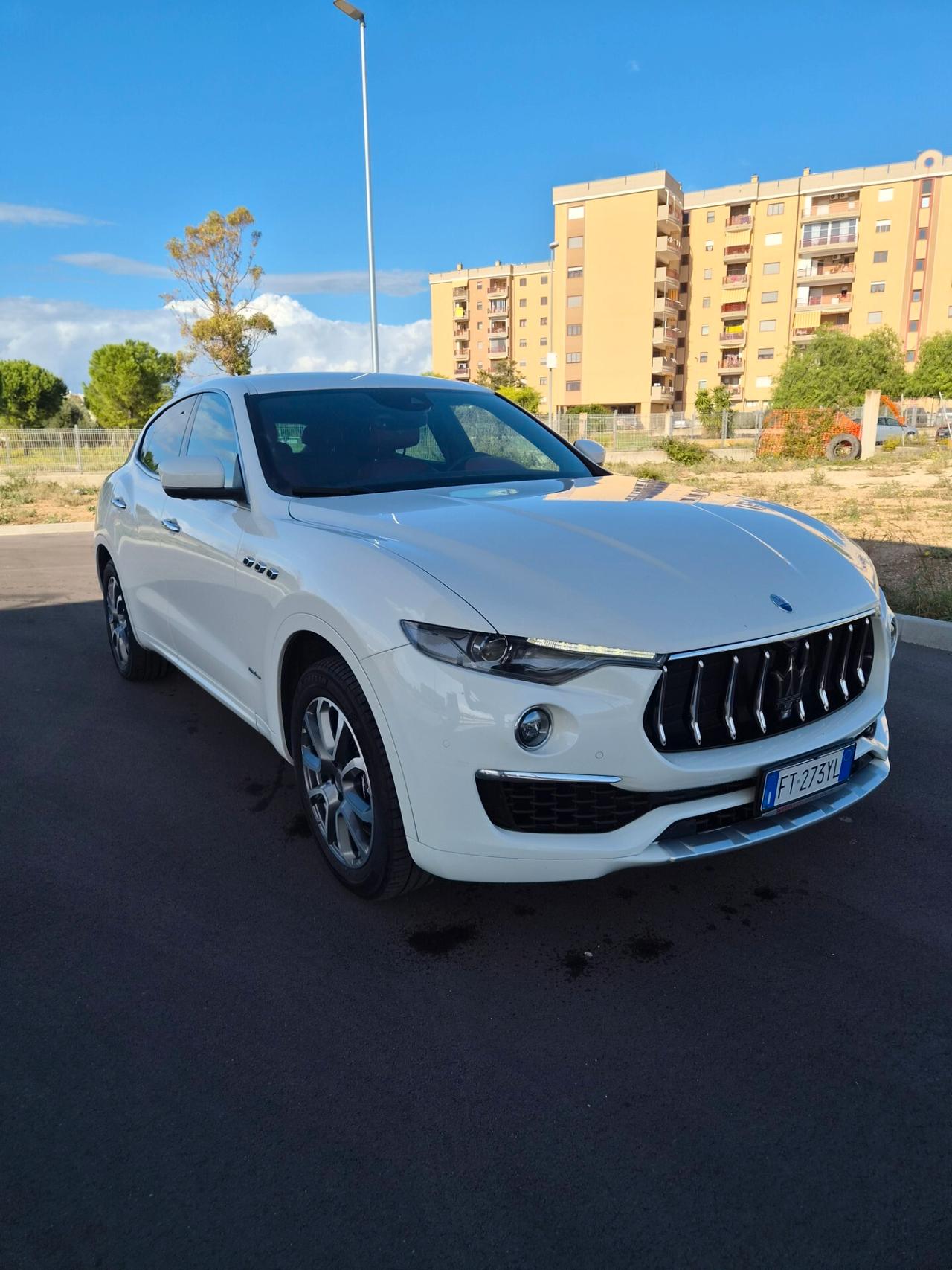 Maserati Levante V6 Diesel 275 CV AWD Granlusso TETTO APRIBILE