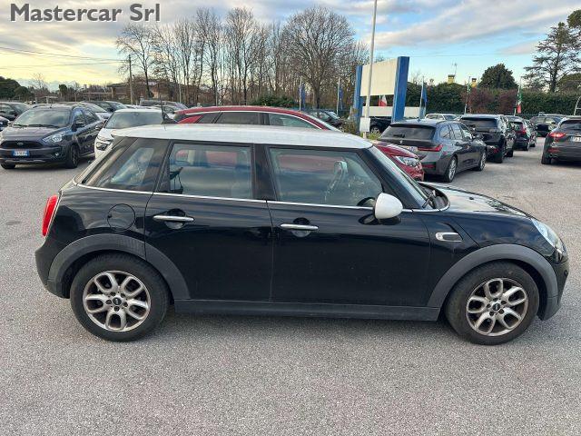 MINI Cooper D Mini IV F55-F56 2014 1.5 Hype 5p tg. FF546SY